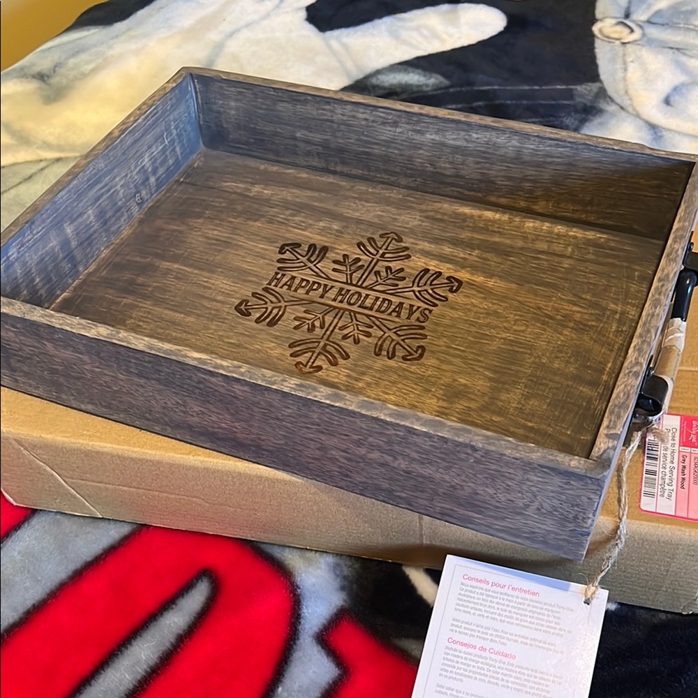 Thirty-One Close to Home Serving Tray
